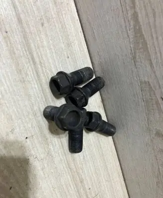 BMW 1 F70 Nuts/bolts 