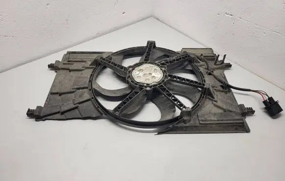 Volkswagen PASSAT B8 Radiator cooling fan shroud 5Q0121205S 5Q0121207AG 5Q0121205Q