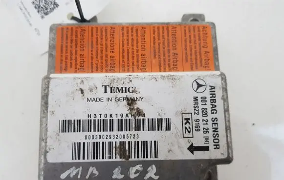 Mercedes-Benz C AMG W202 Airbag control unit/module 0018202126