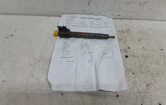 Volvo XC60 Fuel injector 31272767