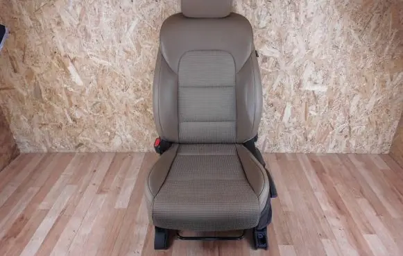 KIA Sportage Front driver seat 88160D9140