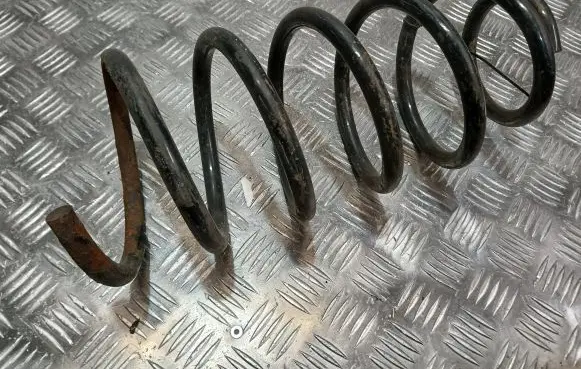 Volvo XC90 Front coil spring