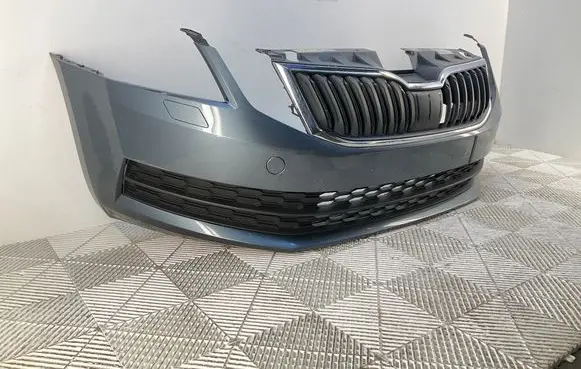 Skoda Octavia Mk3 (5E) Front bumper 5E0807221N