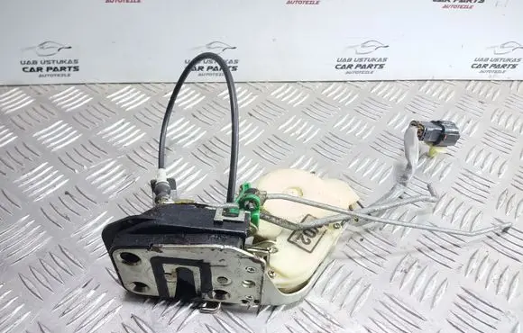 KIA Sorento Front door lock 050623