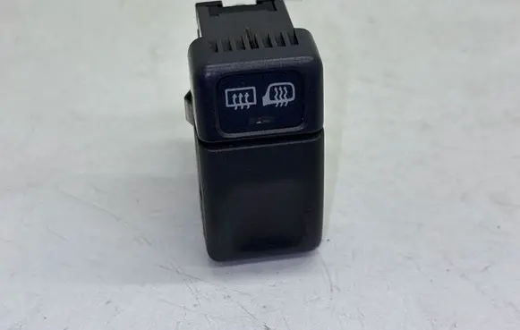 Volvo S70 V70 V70 XC Windscreen/window heater switch 9162952