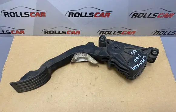 Ford Focus C-MAX Accelerator throttle pedal 00864109