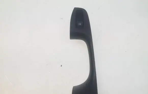 Volkswagen Jetta VI Electric window control switch 5C8867255B
