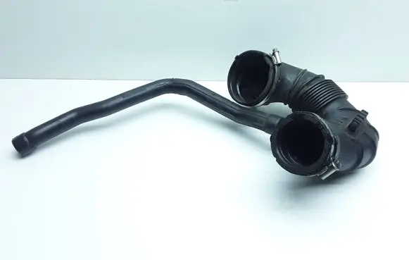 Mercedes-Benz E W212 Turbo air intake inlet pipe/hose A6510900337 A6510940797