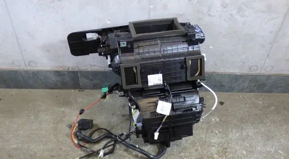 Renault Clio IV Electric car heater CART272705269R 272705269R 5W50071817