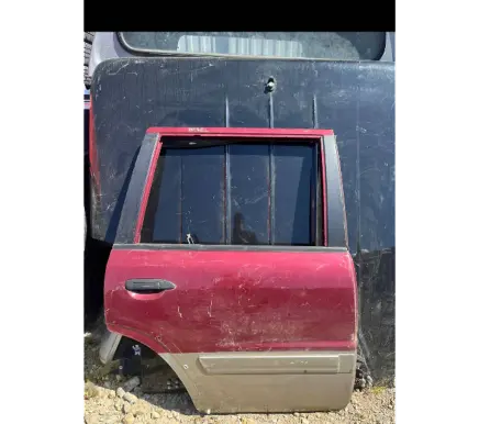 Nissan Patrol Y61 Rear door