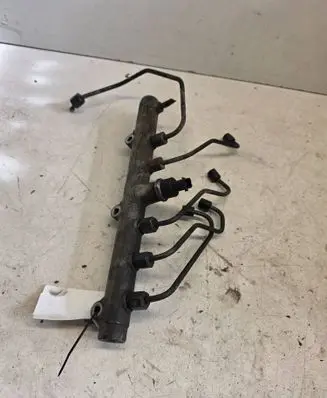 KIA Sorento Fuel main line pipe 0445214061
