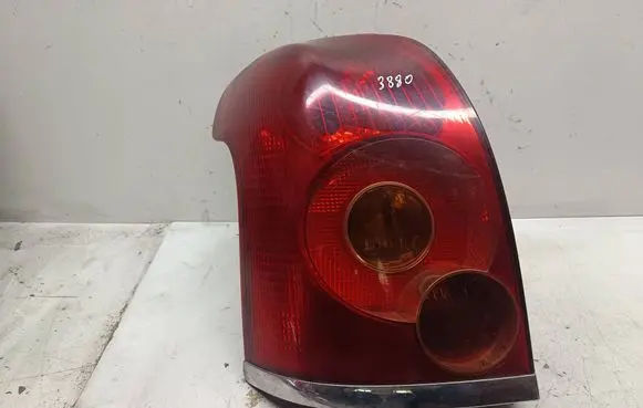 Toyota Avensis T250 Rear/tail lights RS102200110