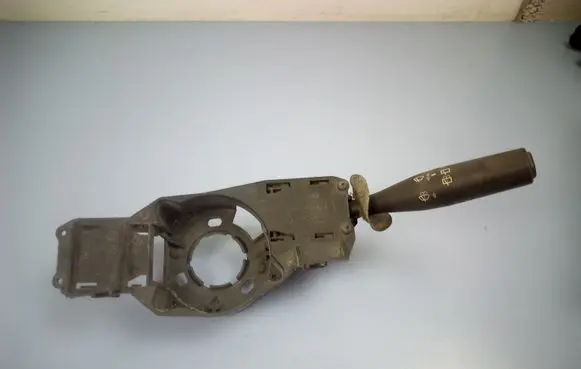 Peugeot 206 Wiper control stalk 96049597ZL 33779502