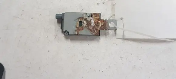 Peugeot 3008 I Aerial antenna amplifier 9664378080 7617321000 15631441