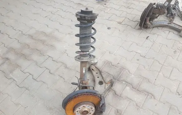 Volkswagen Golf V Front wheel hub spindle knuckle PRAWAPRZDPRZEDNIA