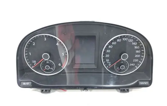Speedometer (instrument cluster)