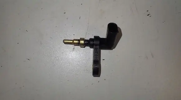 Coolant temperature sensor