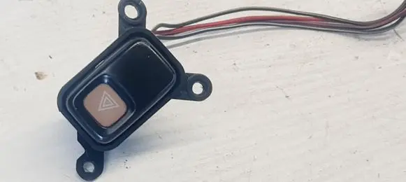 Mazda 626 Hazard light switch 6528