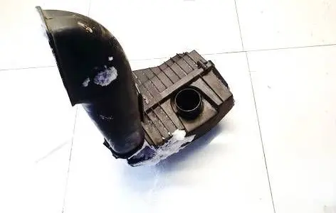 Peugeot 407 Air filter box 