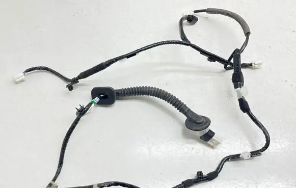 Subaru Crosstrek III Rear door wiring loom 81825FN50A
