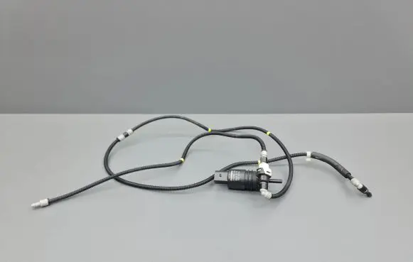 Honda Civic IX Windscreen/windshield washer pump 3412863