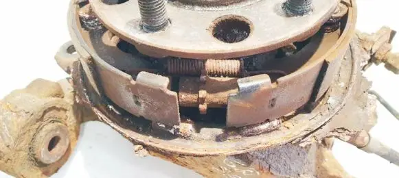 Chrysler Sebring (JS) Handbrake/parking brake pads 