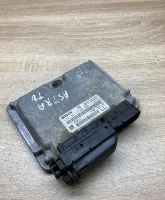Opel Astra G Engine control unit/module ECU 90562574 0281001674