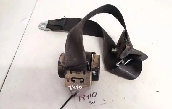 Volkswagen II LT Rear seatbelt