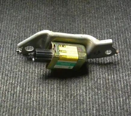 Lexus RX 450H Airbag deployment crash/impact sensor
