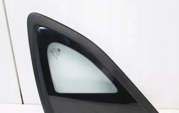 Hyundai Tucson TL Rear side window