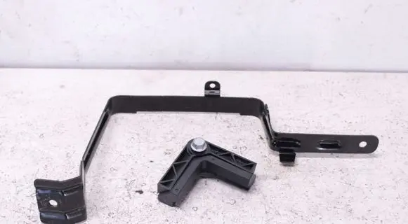 BMW X3 F25 Battery bracket 7586426 61217586426 094E93204