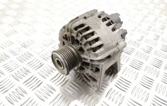 Mercedes-Benz Citan W415 Generator/alternator 2612716A 231004554R 213033664