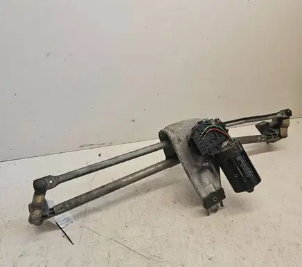 Front wiper linkage and motor