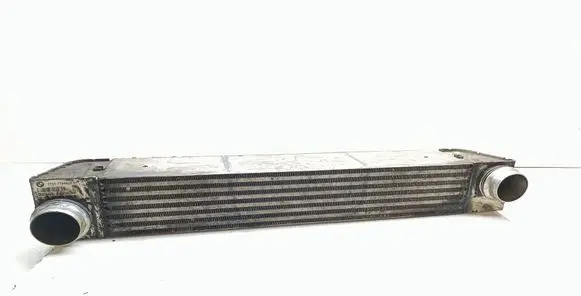 BMW 5 E60 E61 Intercooler radiator 7795823 17517795823
