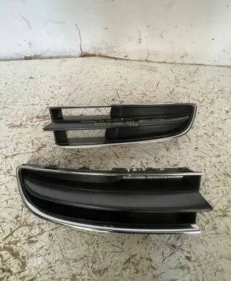 Subaru Tribeca Front grill 91121-XA18A