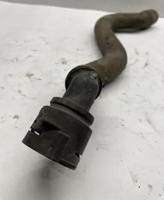 Volkswagen Golf III Engine coolant pipe/hose 1J0122291B