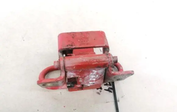 Audi A4 S4 B5 8D Rear door lower hinge 4A0833412A