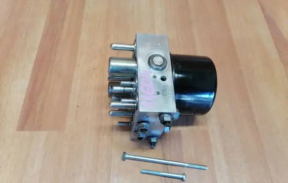 Renault Espace - Grand espace IV ABS Pump 8200808145 10096014443 7701209842