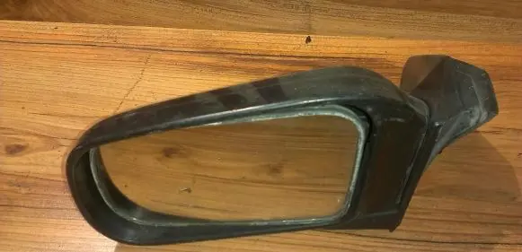 Nissan Prairie Front door electric wing mirror e130187357