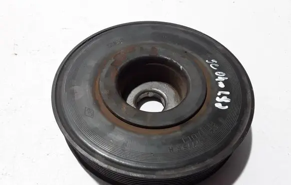 Renault Scenic II - Grand scenic II Crankshaft pulley 8200523072