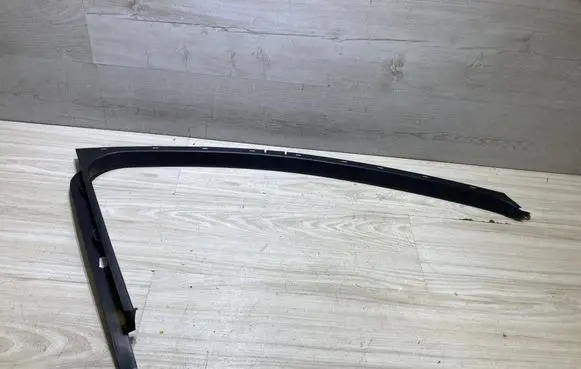 Ford Kuga II Front door glass trim molding GV41S201A18AAW