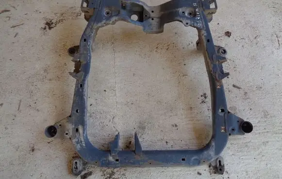 Opel Meriva B Front subframe