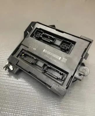 Audi A5 8T 8F Comfort/convenience module 8K0907064C 00002001