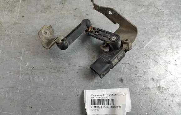 Volvo XC90 Headlight/headlamp level sensor 31360330 31681287 31451060