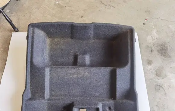 Volvo XC40 Spare wheel section trim 31440920