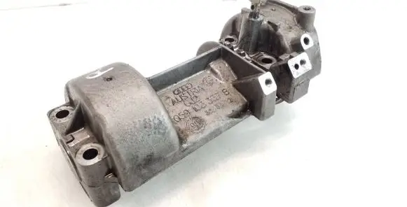 Audi A6 S6 C5 4B Oil pump balance shaft 059103337B