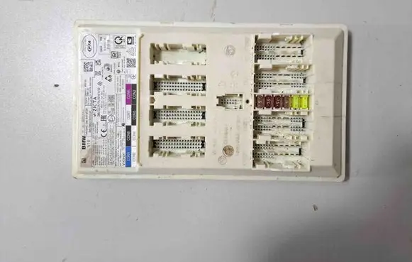 BMW i4 Central body control module 5B31359 5A9C915