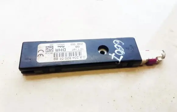 Mercedes-Benz C AMG W204 Antenna control unit A2048200189 ZGS003