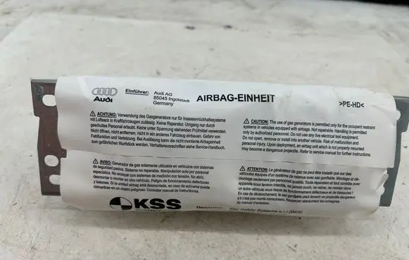 Audi A4 S4 B7 8E 8H Passenger airbag 8T0880204H