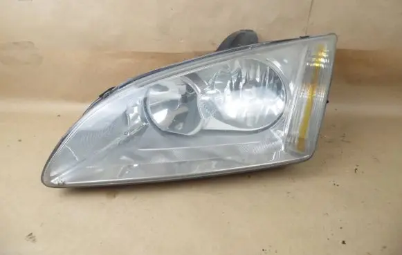 Ford Focus Headlight/headlamp